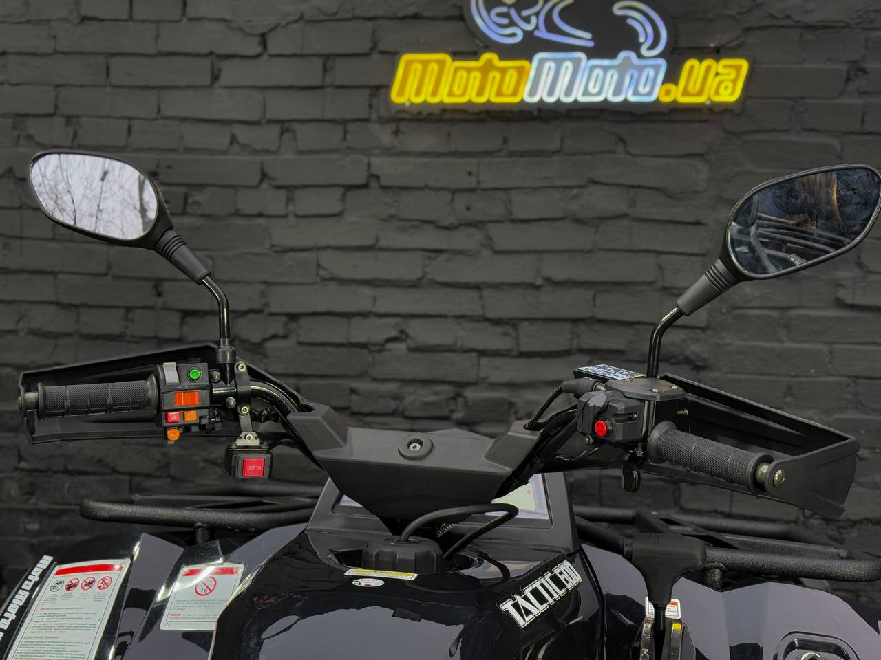 600 Black